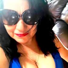 Veronica Santamaria in persone