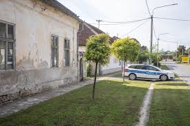 Galerija: Otkriven uzrok smrti žene koju je brat dva mjeseca držao u kući  str. 3 | Večernji.hr