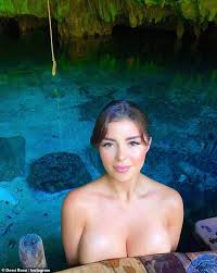Collection with 481 high quality pics. Demi Rose Setzt Auf Ein Auge Knallen Display In Einem Winzigen Badeanzug In Mexiko Aktuelle Boulevard Nachrichten Und Fotogalerien Zu Stars Sternchen