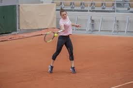Highlights from simona halep vs lesia tsurenko at the 2019 french open at roland garros. Simona Halep Practises At Roland Garros French Open Tournament In Paris 05 21 2019 Hawtcelebs