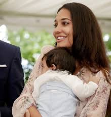  Lisa Haydon Is Now A Mama Of Two And She Couldn T Be Happier