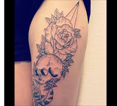 Tatouage fleur noir et blanc. Tatouage Fleur Tout Ce Qu Il Faut Savoir Tattoome Le Meilleur Du Tatouage