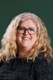 Helen Rowe's Instagram, Twitter & Facebook