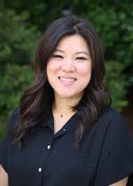 Ashley Scribner's Instagram, Twitter & Facebook