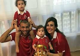 نشطاء علي الانترنت يذكرون عماد متعب لاعب النادي الأهلي المصري بماضي زوجته يارا نعوم وينشرون صور فاضخة لها شاهد الصور من هنا Ø¨Ø§Ù„ØµÙˆØ± ÙŠØ§Ø±Ø§ Ù†Ø¹ÙˆÙ… ØªÙ‚ÙˆØ¯ Ø­Ù…Ù„Ø© Ù„Ø¯Ø¹Ù… Ø¹Ù…Ø§Ø¯ Ù…ØªØ¹Ø¨ Ù…ØµØ±Ø§ÙˆÙ‰