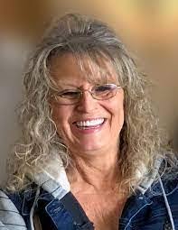 Lynne Grubb's Instagram, Twitter & Facebook