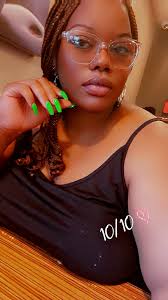 🙋🏾‍♀️hello 💋 38 and okc 10/10 Tharsolay Thar 8:392M eM 8:39