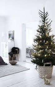 35 idee per la decorazione esterna di natale fai da te che sconvolgeranno i tuoi vicini quest anno home decor. Albero Di Natale Fai Da Te Cinque Idee Creative Tuttoferramenta Blog
