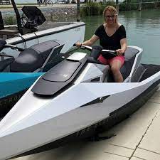 If you want a more comfortable jet ski. Narke S Awesome New Electric Jet Ski Lets You Hear The Surf Not The Engine Electrek