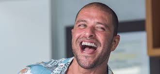 Diogo nogueira (born rio de janeiro, 1981) is a singer and songwriter from brazil. Diogo Nogueira Vai Cozinhar Na Estreia De Nova Temporada Do Masterchef Folha Pe
