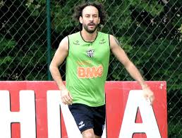 Visita Musical Gabriel O Pensador Vai A Cidade Do Galo E Joga Pelada Globoesporte Com
