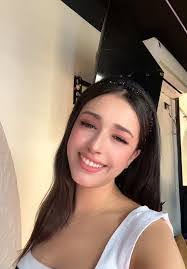 Kara Bruno's Instagram, Twitter & Facebook