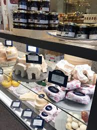 Maison Plisson Paris Cajun Seafood Local Gifts Seafood