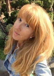 Karen Kaye's Instagram, Twitter & Facebook