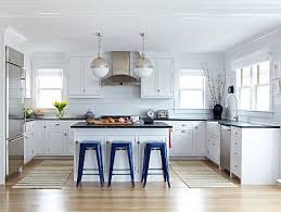 23 gorgeous blue kitchen cabinet ideas. Beach Cottage With Crisp Fresh Coastal Interiors Home Bunch Interior Design Ideas