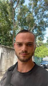 PERSONAL TRAINER AND COACH