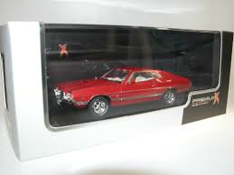 In unserem online lauf und triathlon shop, runnerinn, haben wir die besten produkte für sie. Premium X Models 1972 Ford Gran Torino Sport Rot Modellauto 1 43
