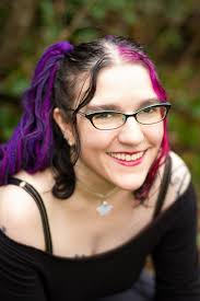 Luna Lindsey: books, biography, latest update