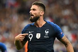 Dans le cadre des huitièmes de finale du tournoi continental, les bleus croiseront le fer avec la suisse. Equipe De France Les Maillots Deux Etoiles De Retour Debut Decembre En Magasin