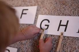 Clothespin Capital Lowercase Matching Activity I Can Teach My Child Capital And Lowercase Alphabet Activities Lowercase A