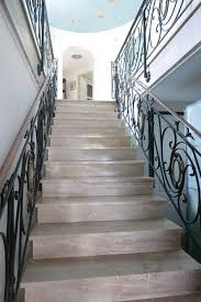 Epingle Par Mat Seb Immobilier Sur Hollywood A Los Angeles Cinecitta A Rome Les Studios Besson A Paris Laissez Moi Vous Emmener Quelques Minutes Dans Une Maison Qui Va Vraiment Vous Fa