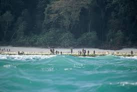 Hasil gambar untuk foto Pulau North Sentinel