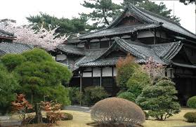 A Traditional Japanese Home And Garden Casas Japonesas Decoracao Japonesa Arquitetura Japonesa