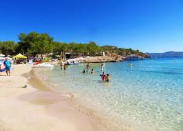 Ibizas Schonste Strande Cala Bassa Die Schonsten Strande Reisen Und Ibiza