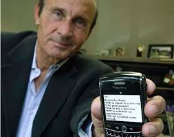 Alerts to lawyer become new twist in the textual revolution