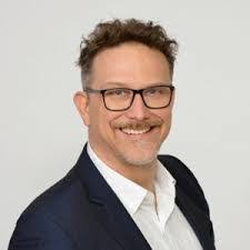 Robert Egle's Instagram, Twitter & Facebook