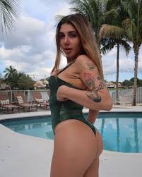 Alexis Evans - Free pics, galleries & more at Babepedia