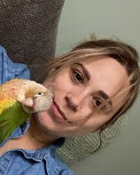 Samantha Rowan's Instagram, Twitter & Facebook