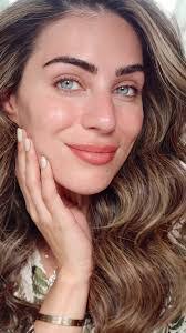 Lydia Cleary's Instagram, Twitter & Facebook