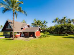 Hawaiian style home design actually covers a wide range of architectural styles including plantation, international, mission and renaissance to name a few. The Bachelor Creator Mike Fleiss Selling Hawaii Home Photos
