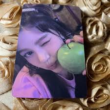 Danielle NEWJEANS Girls Bunny Land Celeb Edition Photo Card Kpop Apple Wink