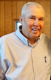 Damon Robbins's Instagram, Twitter & Facebook