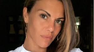 Bianca guaccero (bitonto, 15 gennaio 1981) è un'attrice e conduttrice televisiva italiana. Bianca Guaccero E Luca Bizzarri Scoppia La Passione Il Retroscena Nei Corridoi Rai