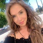 Vanessa Tallman's Instagram, Twitter & Facebook