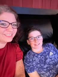 Sarah Bean Thompson (@greenbeanreads)