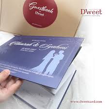 Alhamdulillah… ceritera kad kahwin is the best place for bride to be yang xtau mna nk bt kad kahwin cantik yet nampak exclusive. Guest Book 04 Guest Book Wedding Stationery Books