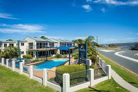 Comfort inn merimbula offers stunning variety of very comfortable motel accommodation options with wonderful amenities to suit every budget. Sails Luxury Apartments Merimbula Sapphire Coast Photos Reviews Deals
