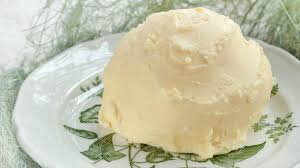 Comment Faire Du Beurre La Recette Facile Et Pas Chere Femme Actuelle Le Mag
