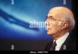 Italian medicine Nobel Prize Renato Dulbecco and Gianni Bisiach, 1980s  Stock Photo