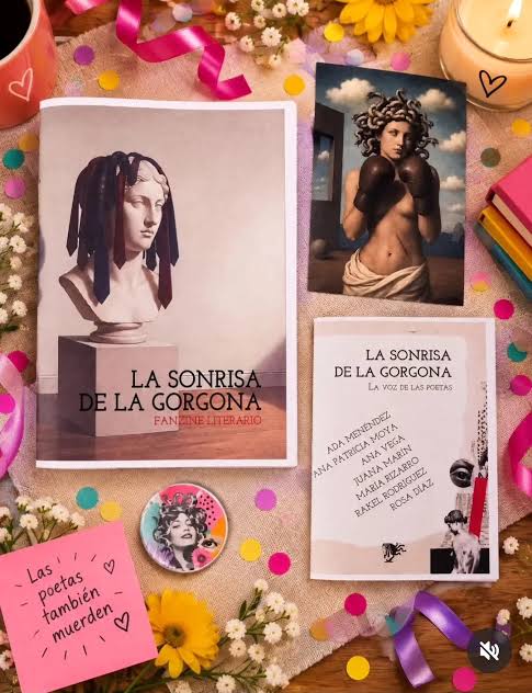 Ya disponible la reedición de La Sonrisa de la Gorgona donde tengo el honor  de participar! Las poetas también muerden!