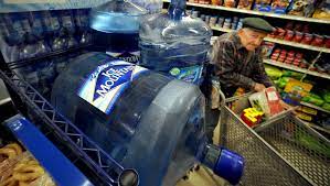 How many people a gallon of ice cream serves depends on how much each person eats. Disputes Spring Up Over Bottled Water Sources