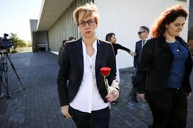 He is a son of antónio marques mendes and wife maria isabel gonçalves. O Ultimo Adeus A Vasco Pulido Valente Fotogaleria Publico