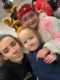 It's Mother's Day weekend and we want to see photos of the special moms in  your life! ❤️ 🌹 Comment a photo below to be featured