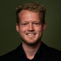 40+ 'Van Petersen' profiles