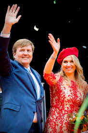 De baard is in ieder geval terug op de troon. King Willem Alexander Of The Netherlands Queen Maxima Of The Queen Maxima Princess Maxima Queen Maxima Of The Netherlands