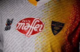 Lecce 2020/2021 fikstürü, iddaa, maç sonuçları, maç istatistikleri, futbolcu kadrosu, haberleri, transfer haberleri. Fotogallery Dettagli E Immagini Dalla Presentazione Delle Nuove Maglie Del Lecce Calcio Lecce